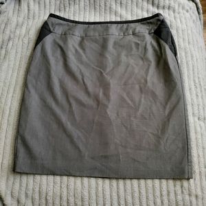 Worthington Grey and Black Lined Midi Skirt Back Zipper Closure and Slit Size 16